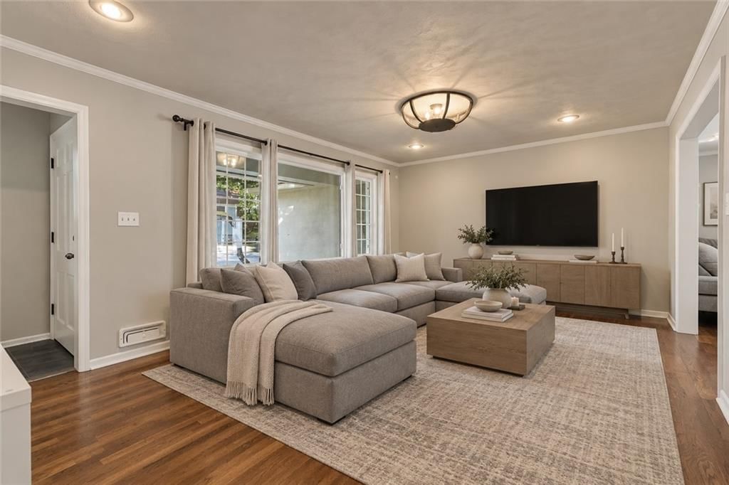 8025 Dearborn Drive — photo 5