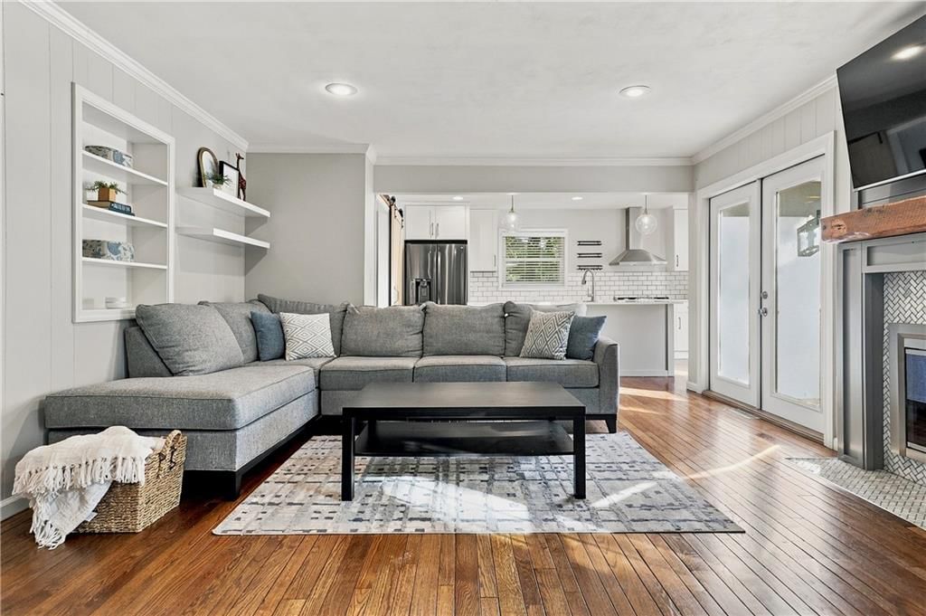 8025 Dearborn Drive — photo 9