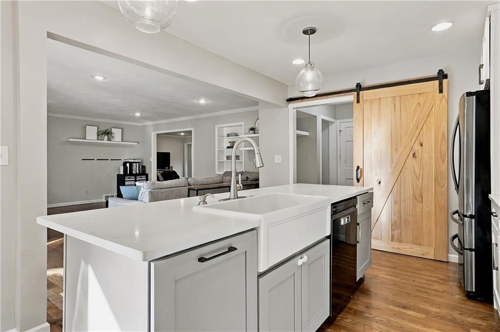 8025 Dearborn Drive — photo 16