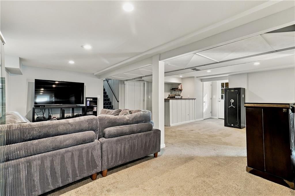 8025 Dearborn Drive — photo 28