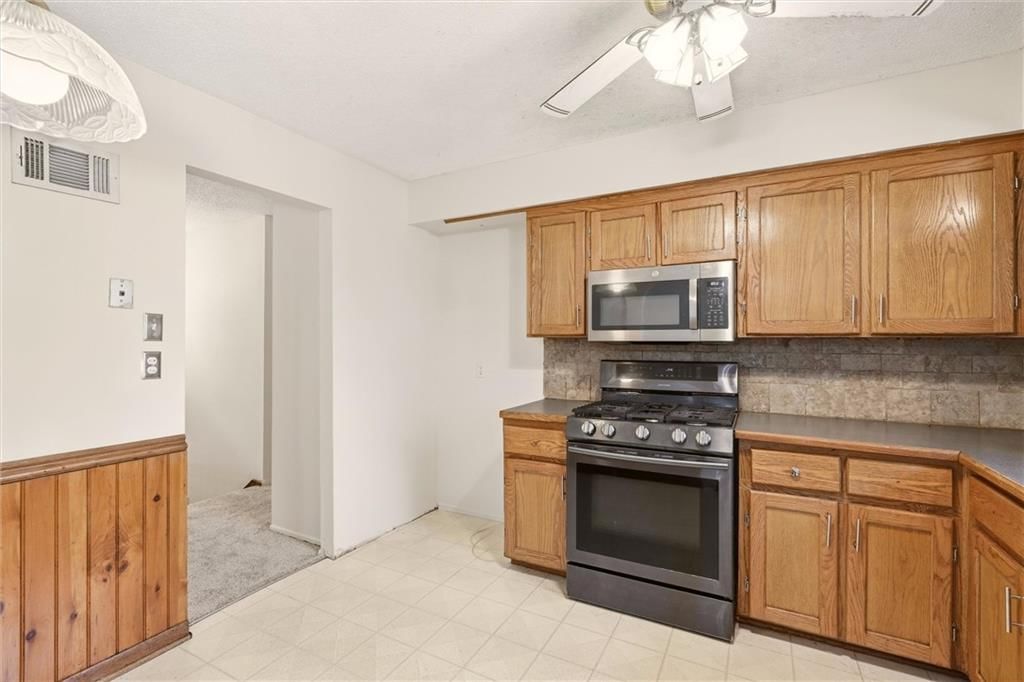 16612 W 125th Street — photo 14