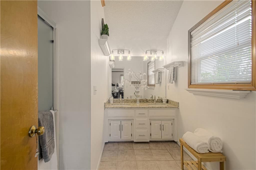 18412 W 163RD Street — photo 16