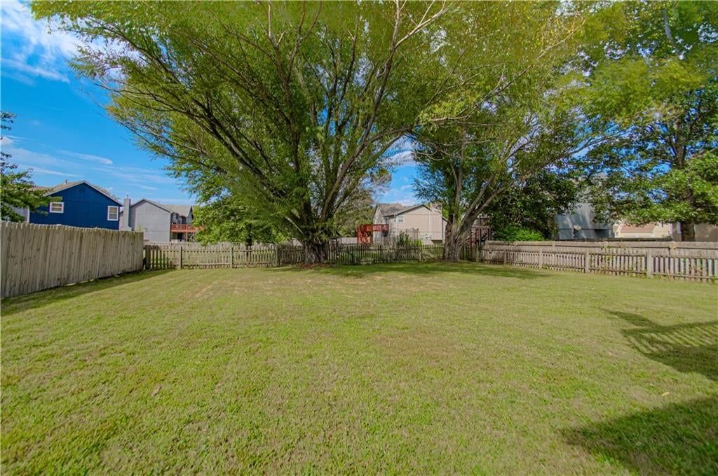18412 W 163RD Street — photo 21