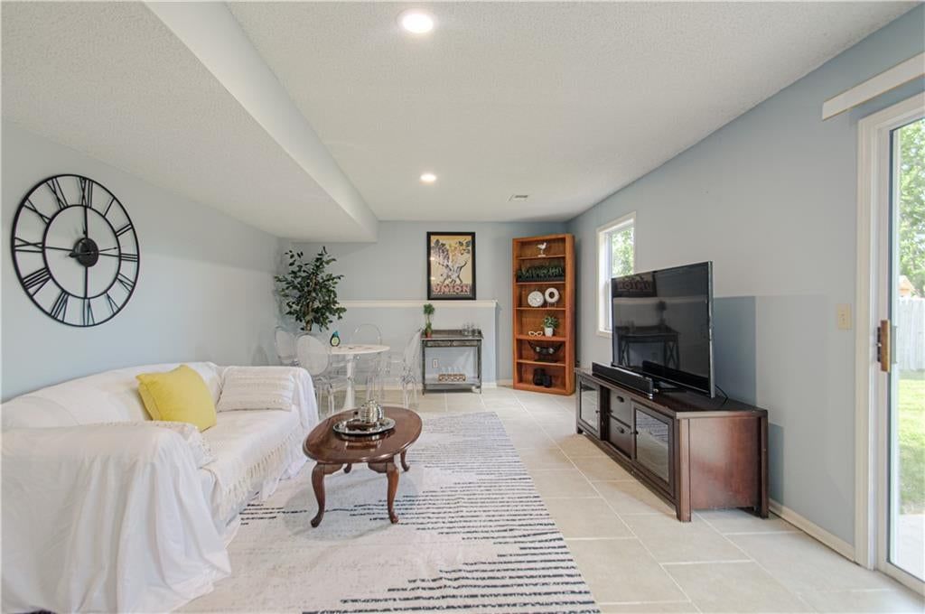 18412 W 163RD Street — photo 25