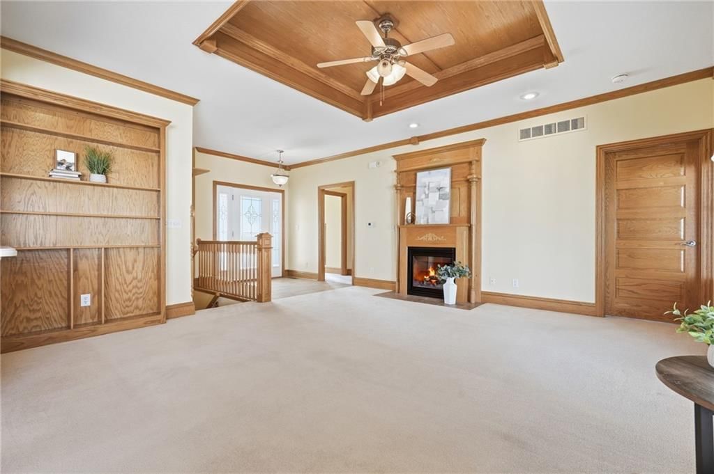 Photo 4 of 29 - 11404 Trevor Drive, Peculiar, MO 64078