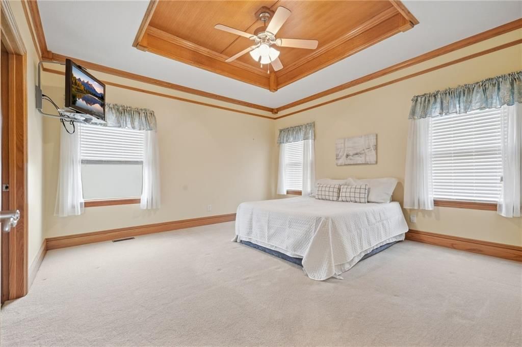 Photo 11 of 29 - 11404 Trevor Drive, Peculiar, MO 64078