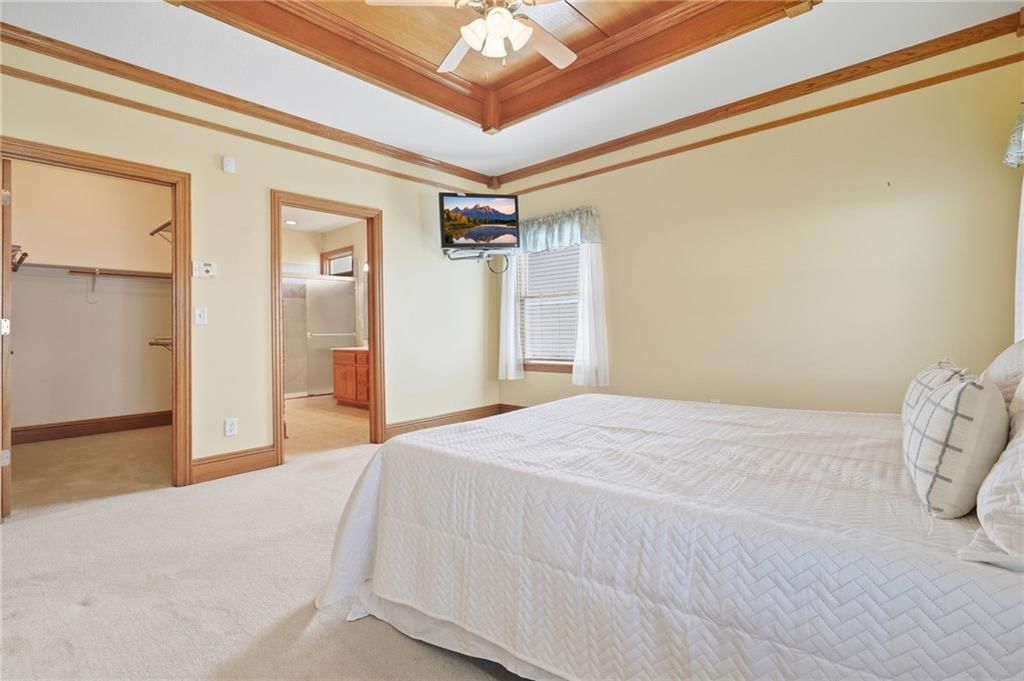 Photo 12 of 29 - 11404 Trevor Drive, Peculiar, MO 64078
