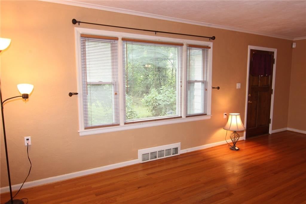 7700 Blue Ridge Boulevard — photo 8
