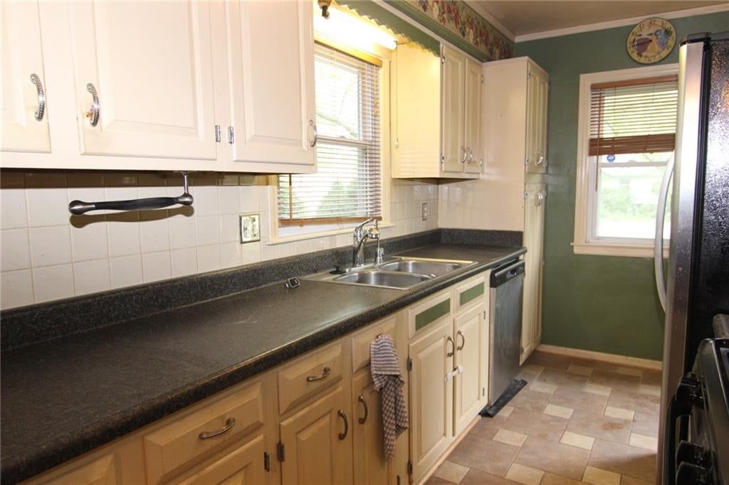 7700 Blue Ridge Boulevard — photo 17
