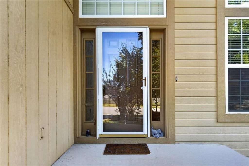 1433 Glen Drive — photo 5