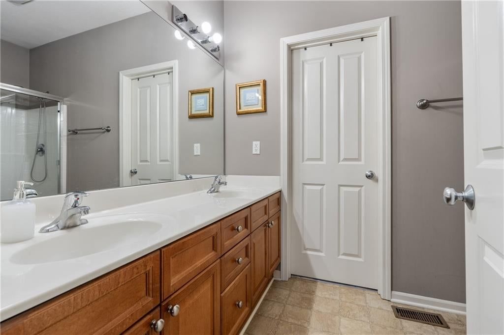 7631 W 158th Terrace — photo 12