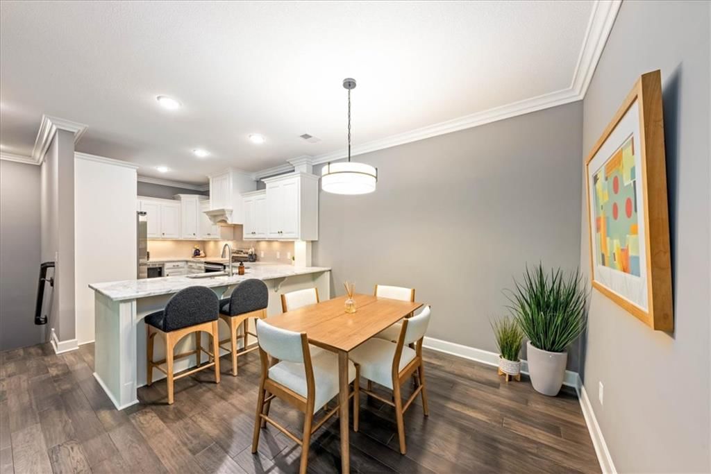 16019 Fontana Street — photo 16