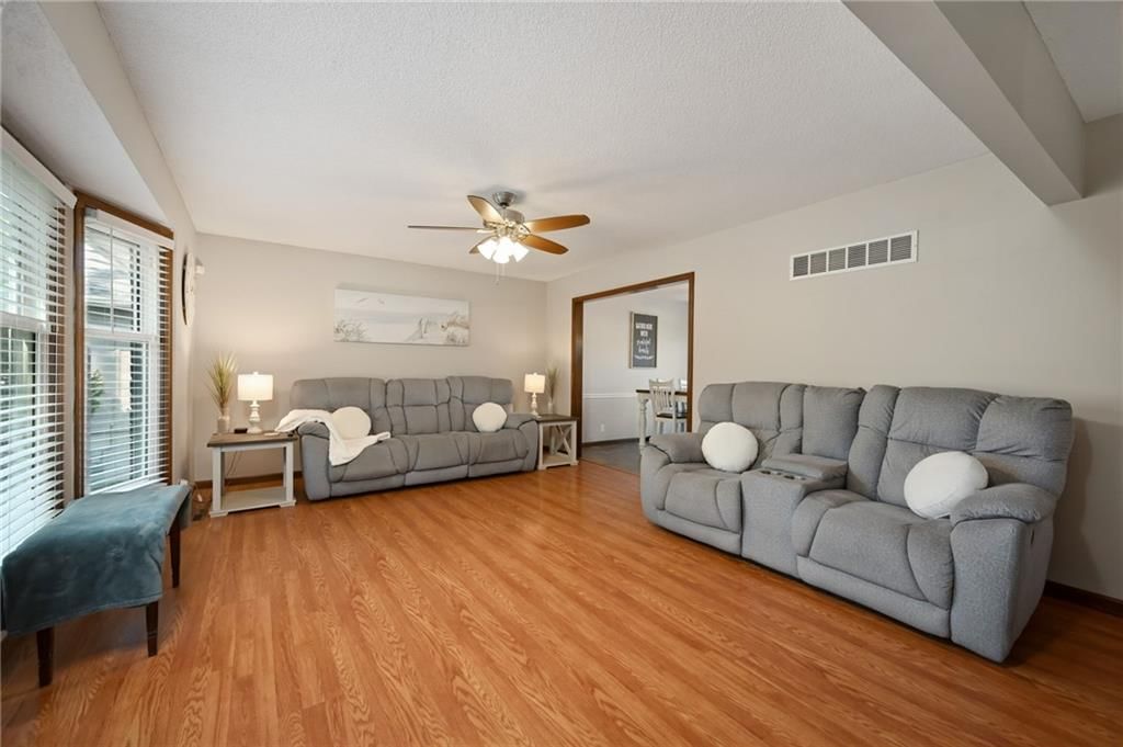 6115 Larson Avenue — photo 2