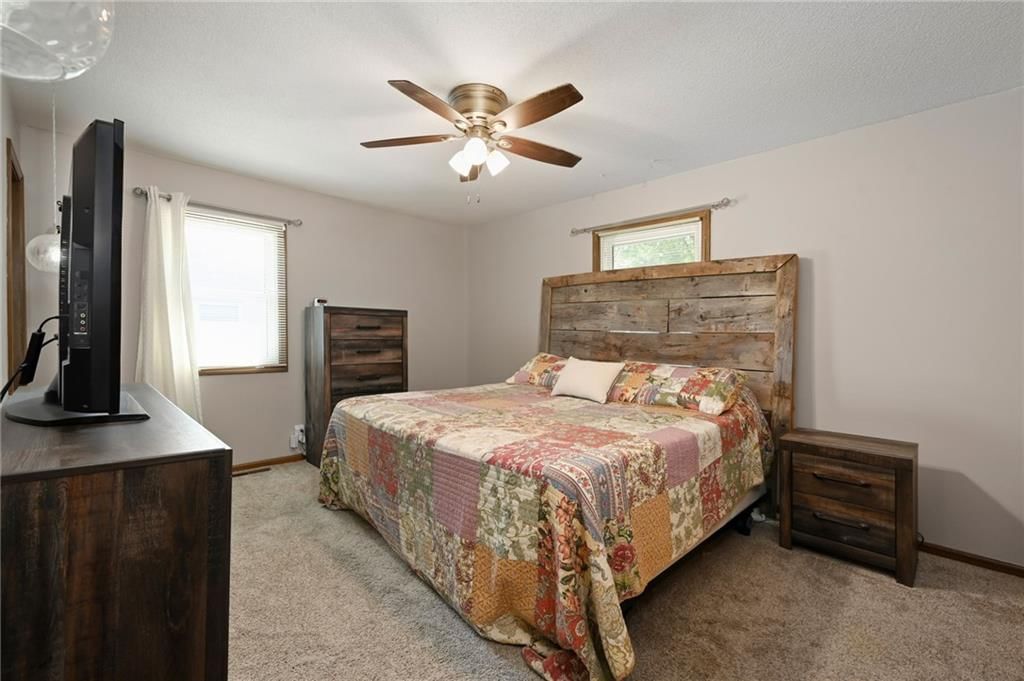 6115 Larson Avenue — photo 10