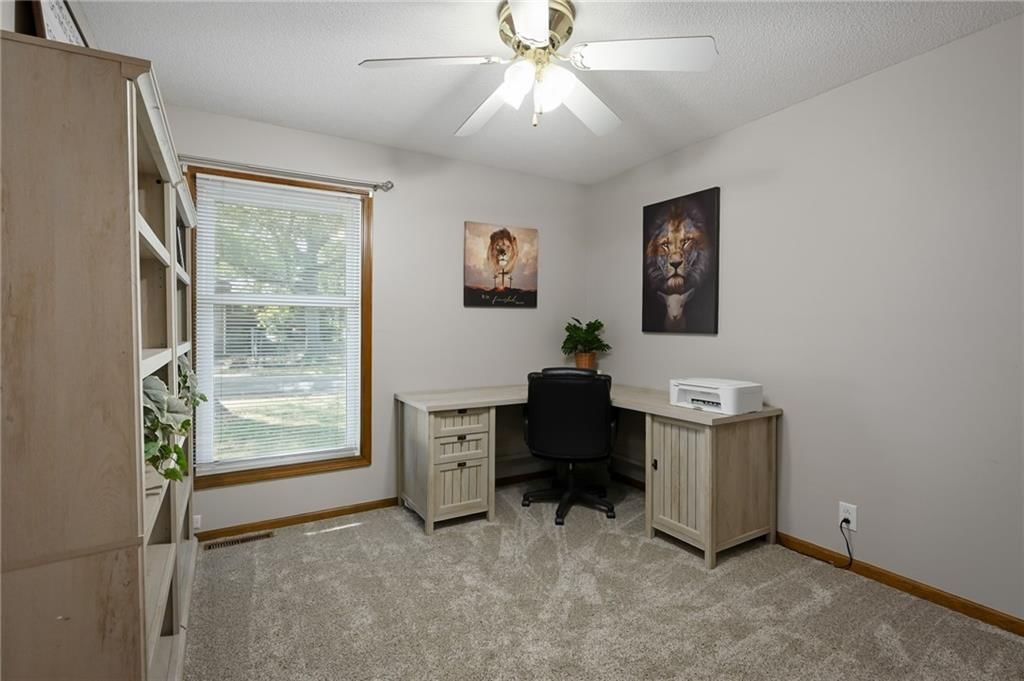 6115 Larson Avenue — photo 15