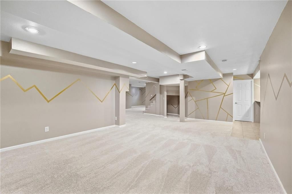 7903 W 129th Terrace — photo 38