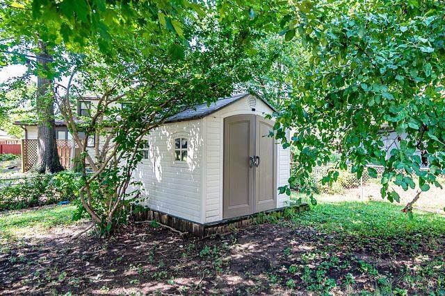 9930 England Drive — photo 25