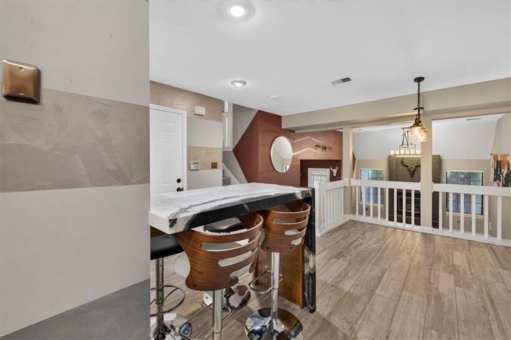 253 NE Edgewater Drive — photo 10