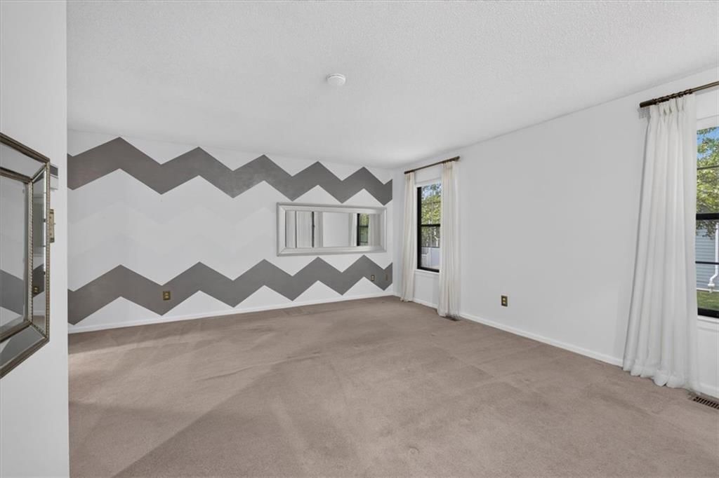 253 NE Edgewater Drive — photo 30