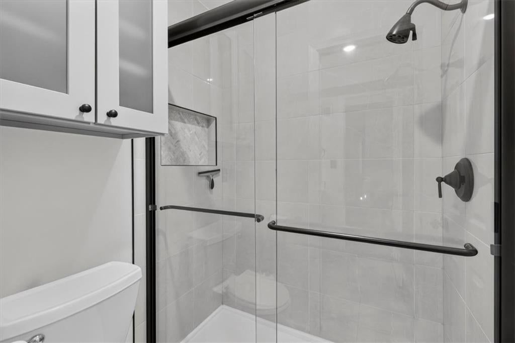 253 NE Edgewater Drive — photo 32