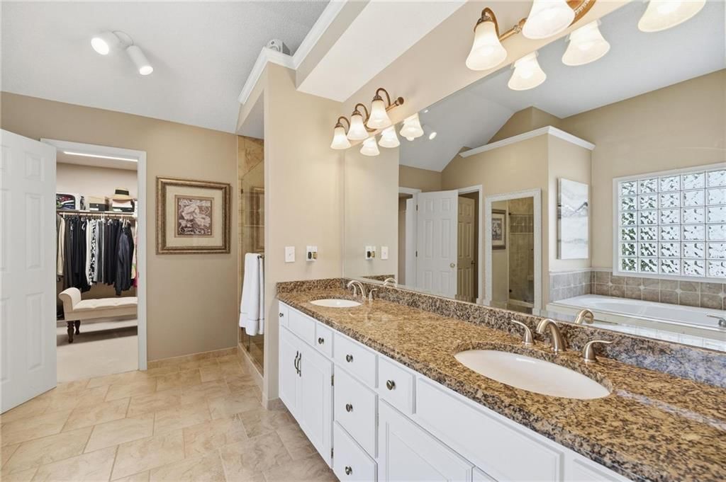 15231 Woodson Lane — photo 17