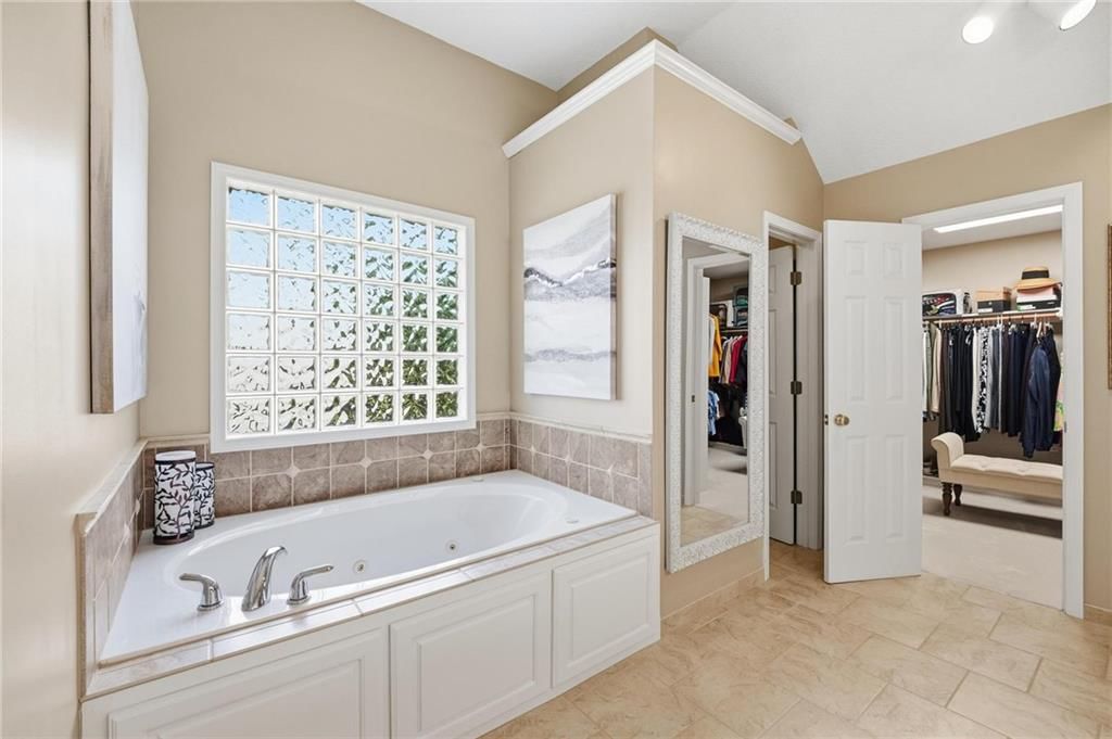 15231 Woodson Lane — photo 18