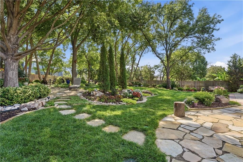15231 Woodson Lane — photo 35