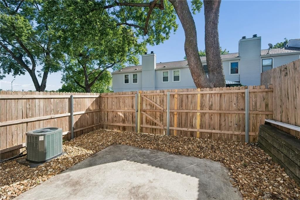 8648 W 108TH Place — photo 34