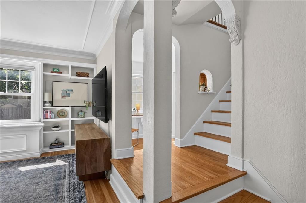 1209 W 71st Terrace — photo 11
