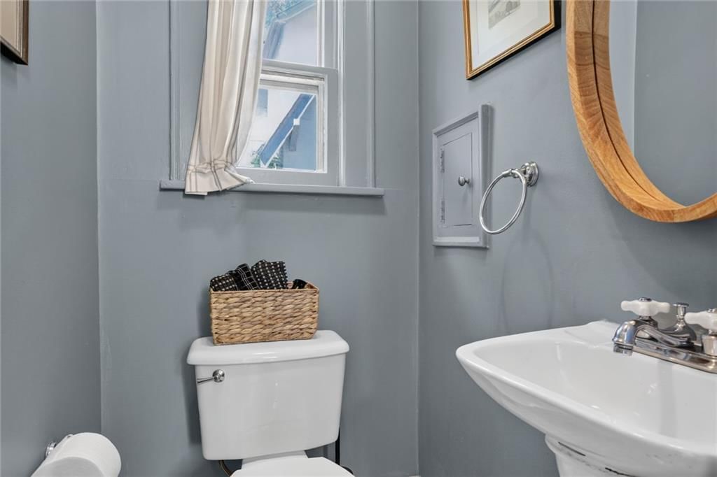 1209 W 71st Terrace — photo 16