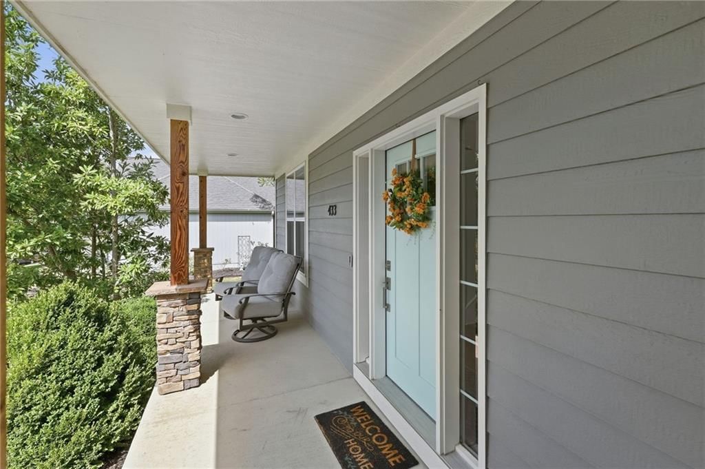 433 N Winnebago Drive — photo 8