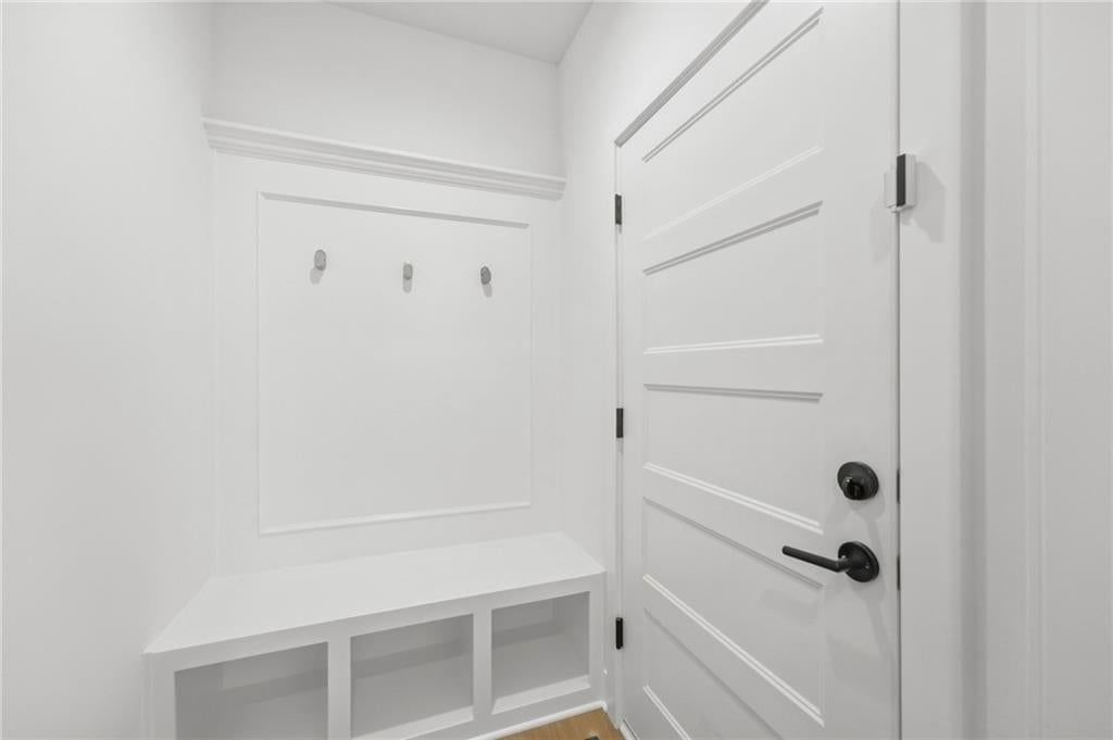 433 N Winnebago Drive — photo 25