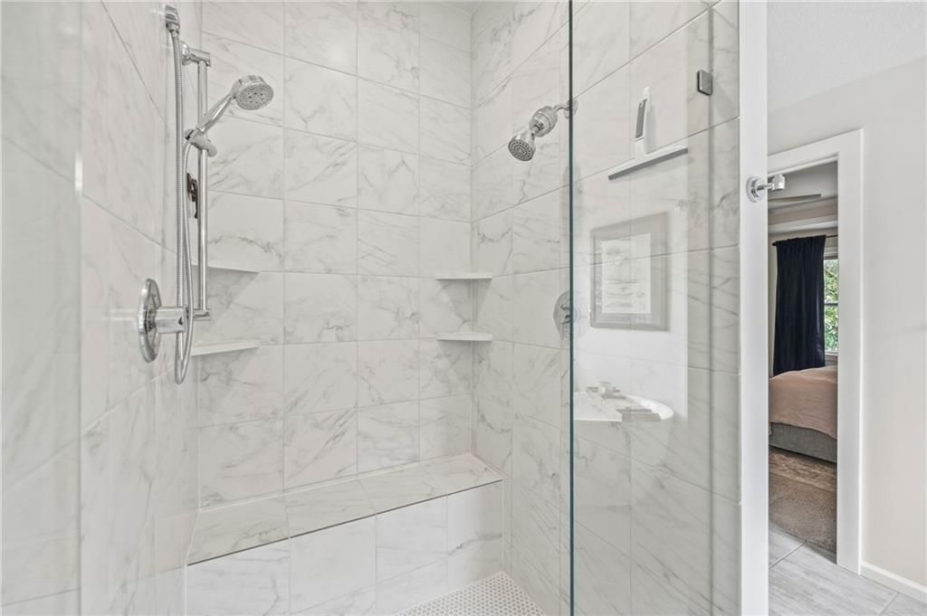 433 N Winnebago Drive — photo 32