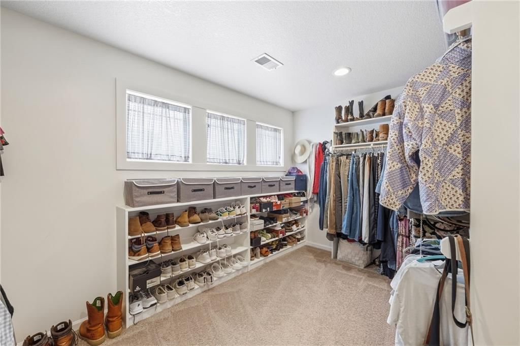 433 N Winnebago Drive — photo 34
