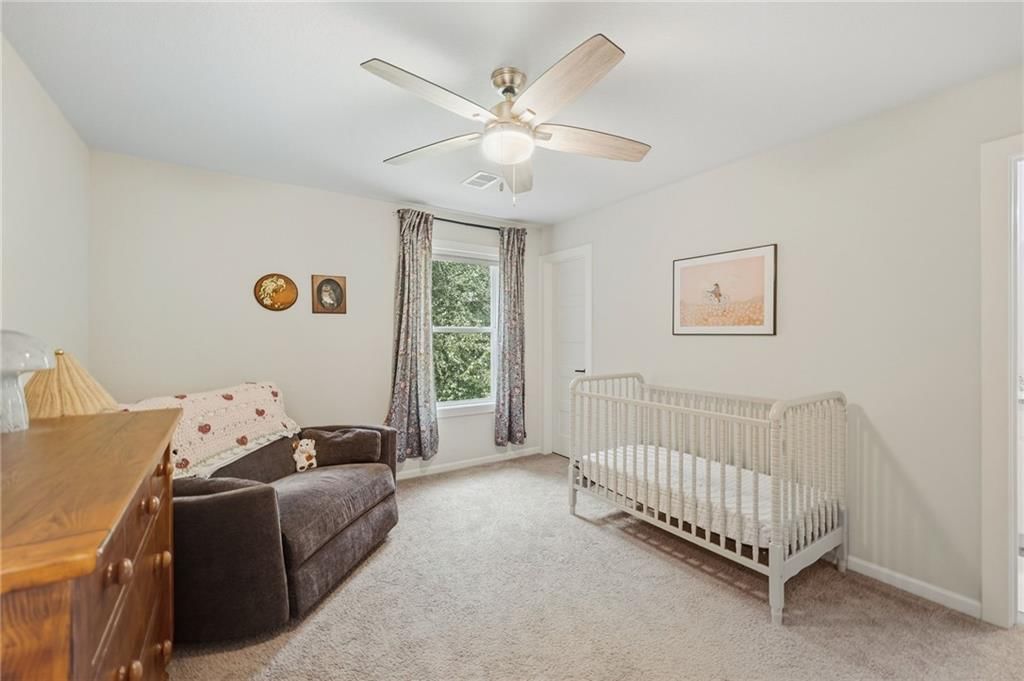 433 N Winnebago Drive — photo 35
