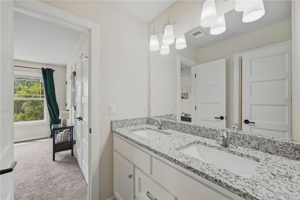 433 N Winnebago Drive — photo 40