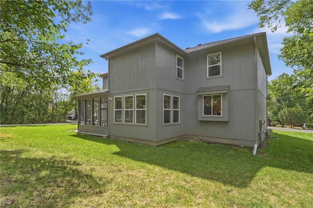 433 N Winnebago Drive — photo 48