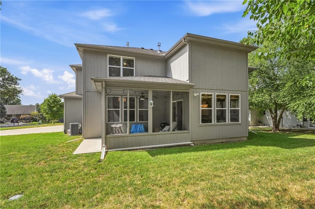 433 N Winnebago Drive — photo 49
