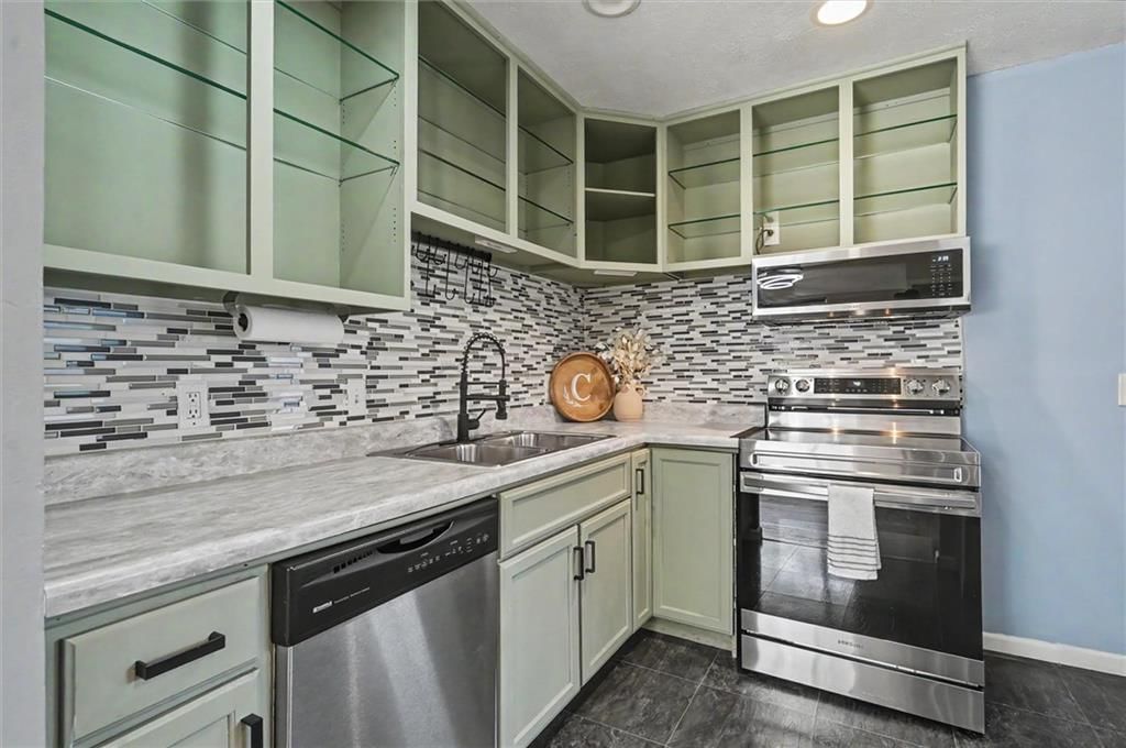 2717 Bonanza Street — photo 8