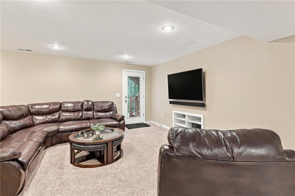 15511 Beverly Street — photo 39