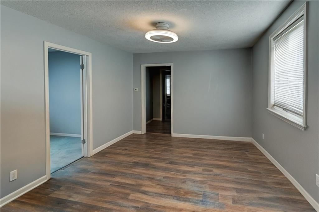 2021 Elmwood Avenue — photo 3