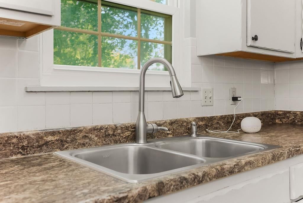 402 N Harrison Street — photo 8