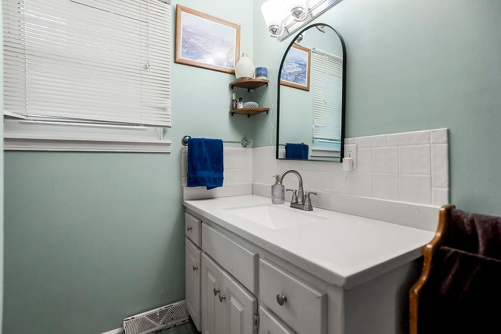 402 N Harrison Street — photo 12