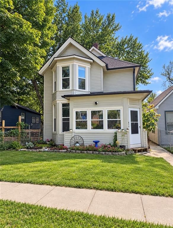813 Columbia Avenue — photo 1