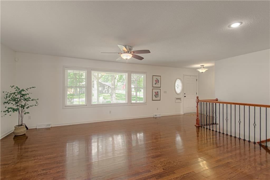 5901 W 87th Terrace — photo 7