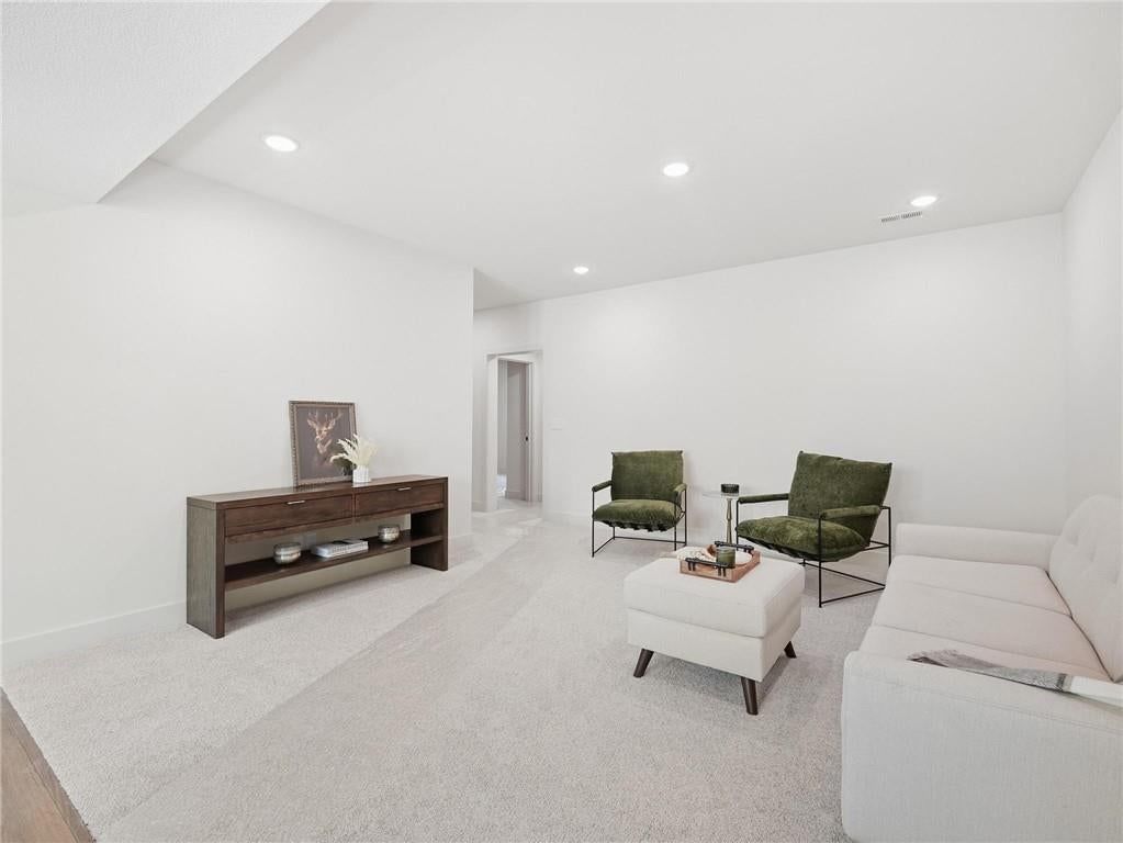 9001 N Clarion Avenue — photo 45