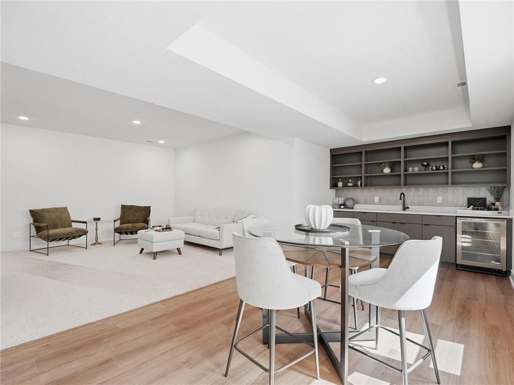 9001 N Clarion Avenue — photo 47