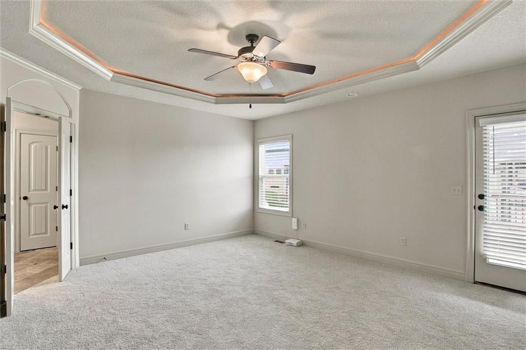 9424 N Hunter Avenue — photo 19