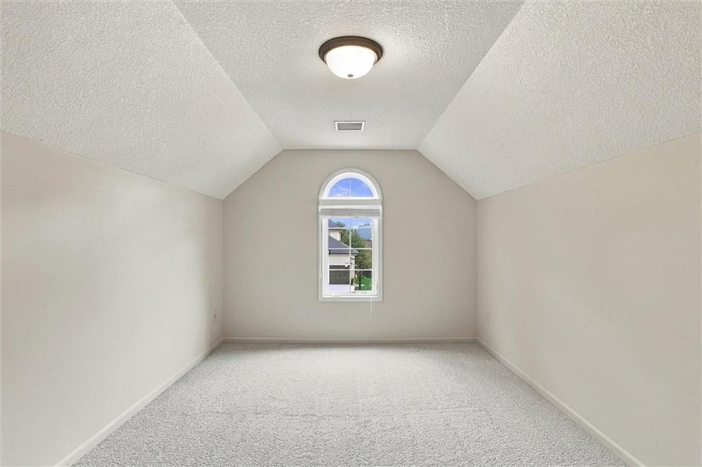 9424 N Hunter Avenue — photo 27