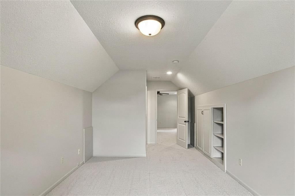 9424 N Hunter Avenue — photo 28